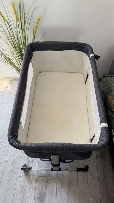 Pătuț Co-sleeper cu Saltea și Coș de Depozitare Gri