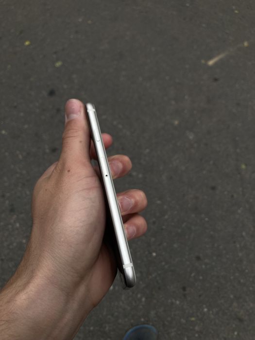 Iphone se 2022 64gb 100 yomkst