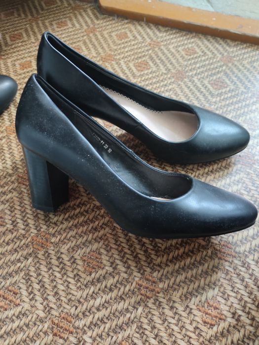 Продам, вся обувь