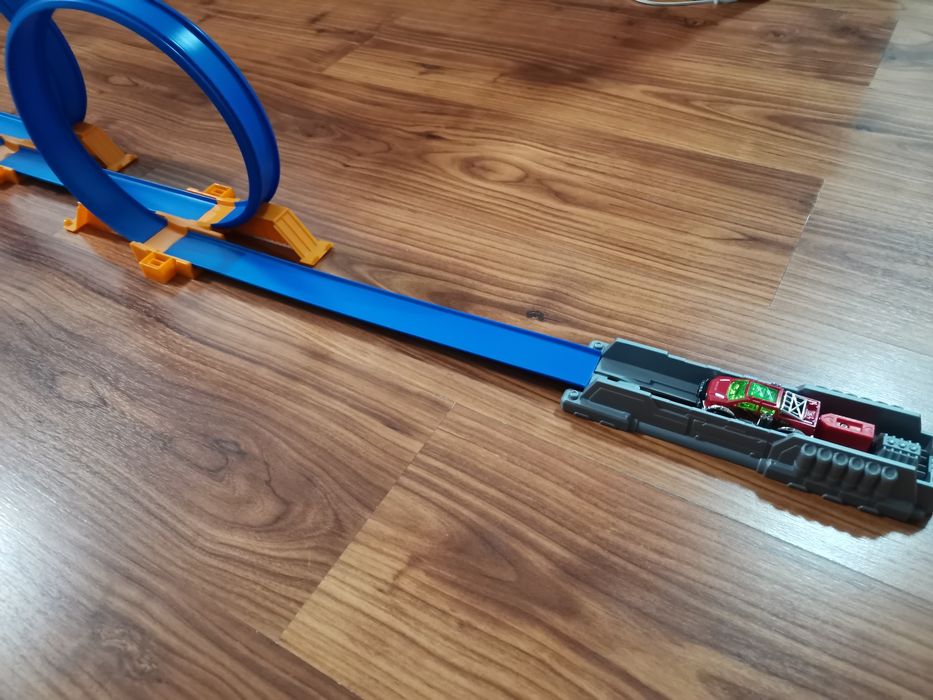 Продам автотрек металл машин