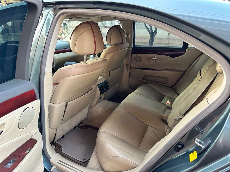 Lexus ls460 автомобиль