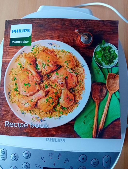 Нов мултикукър PHILIPS HD4713/40