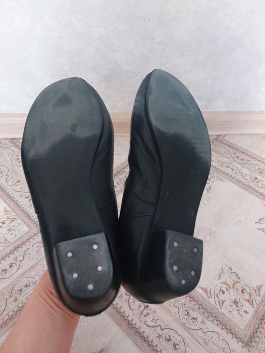 Туфли для танцев.