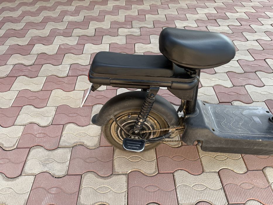 Продается электросамокат в отличном состоянии