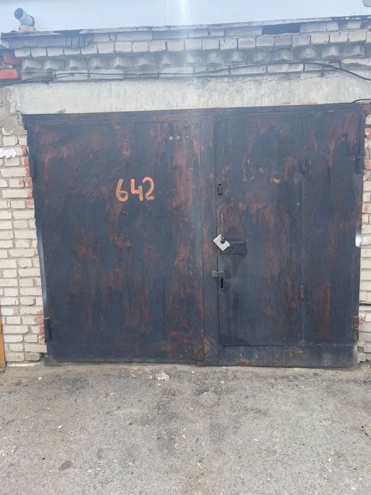 Продам гараж на кск