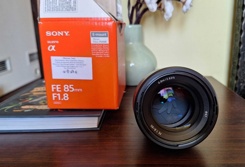 Обектив Sony 85 1.8