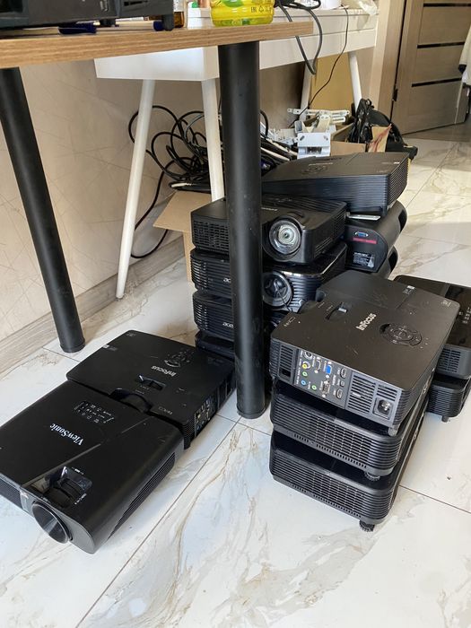 Продам проектор Acer