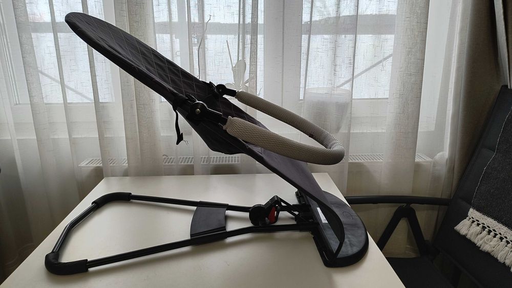 Balansoar, leagăn bebeluși