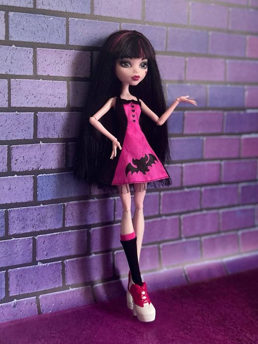 Draculaura Die ner monster high