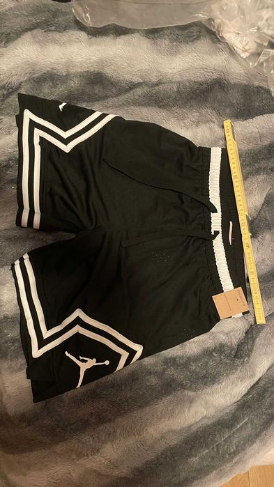 Pantaloni Jordan Nike negri, marimea M, noi cu eticheta