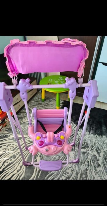 Запазена детска люлка