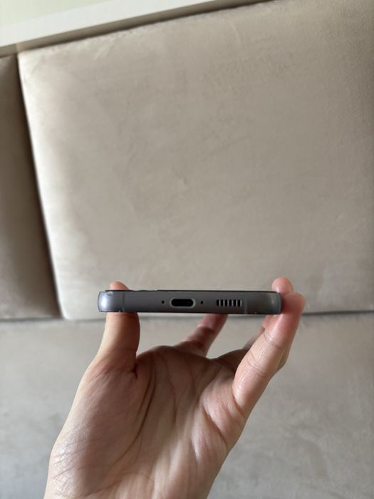 Продаётся Samsung Galaxy S23 FE