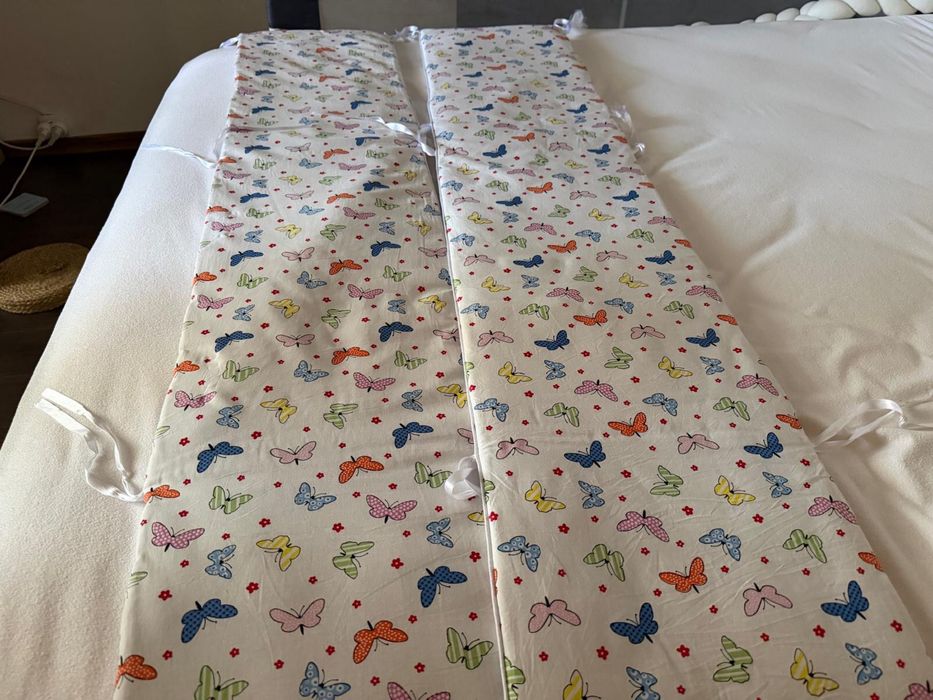 Patut din lemn Ola BabyNeeds 120x60 cm cu laterala culisanta Alb