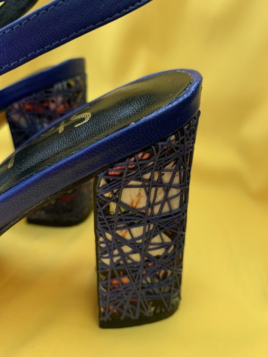 Босоножки синие удобные