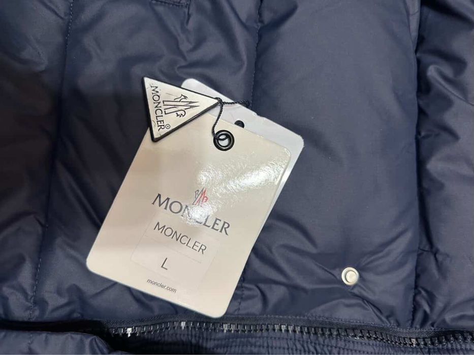 Moncler Maya Яке Чисто Ново