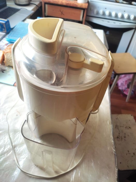 Соковыжималка Аксион