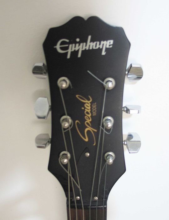 Продается электрогитара Les Paul Special I P-90 Limited-Edition
