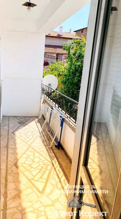 Дава се под наем Двустаен апартамент в Асеновград - 65 кв.м за 255 € - Снимка #3