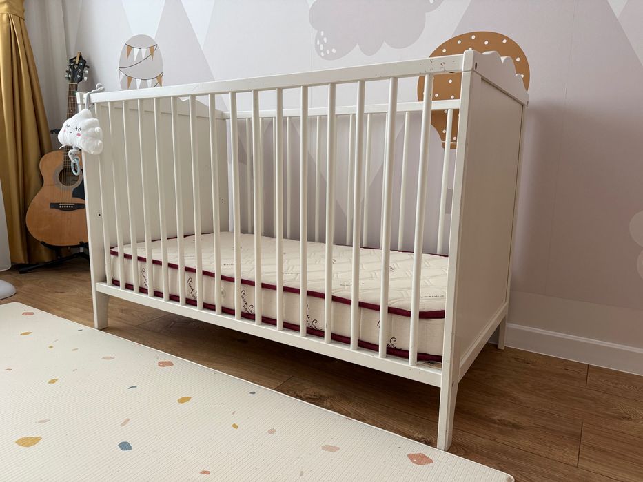 Бебешка кошара IKEA SMÅGÖRA + матрак