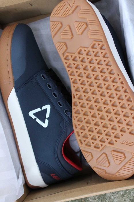 Leatt Onyx flatpedal pantof sport - MTB 43-43.5-44 si 44.5 EU