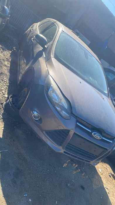 Dezmembrez Ford Focus 3 1.6 B an 2014