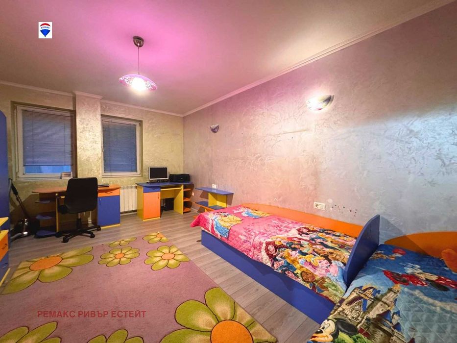 Тристаен апартамент за продажба в центъра на гр. Русе