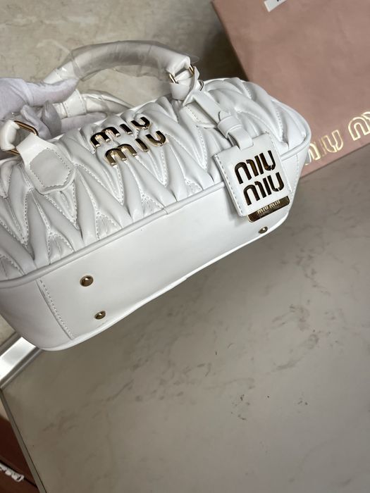 Дамска чанта Miu Miu