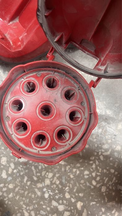 Продам пылесос рабочий