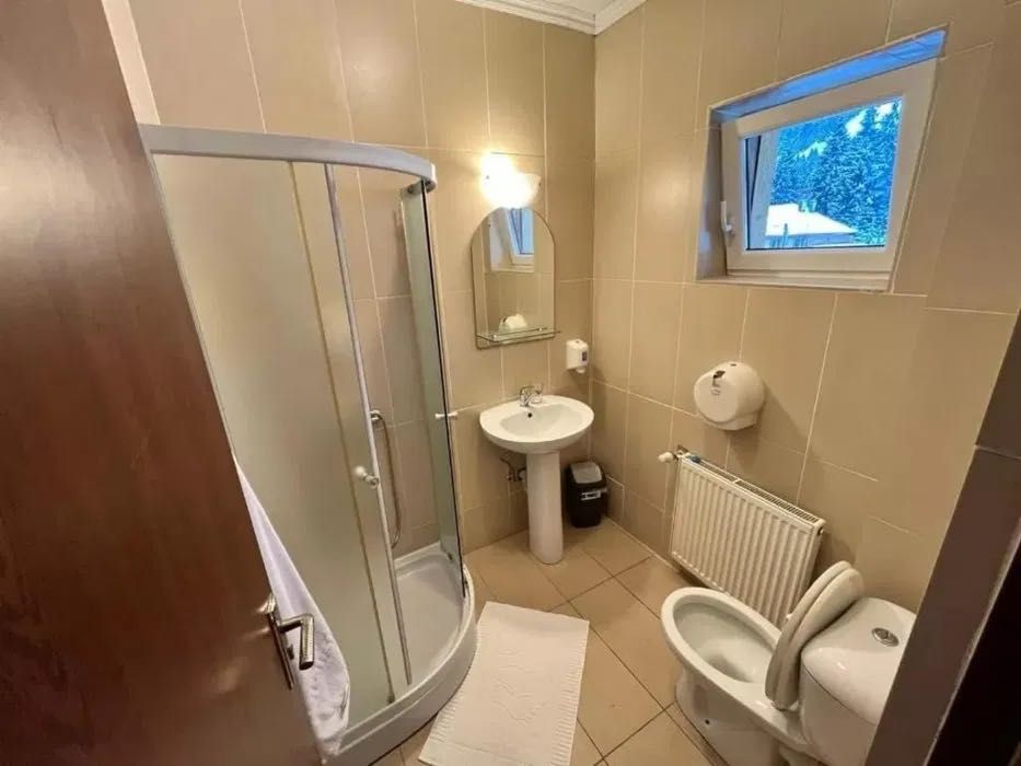 Afacere la cheie. Pensiune în stațiunea de Ski Vartop/Cămin de bătrâni