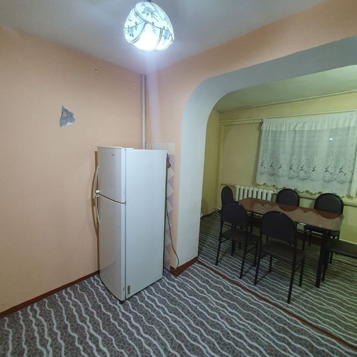 Сдается  3х комнатная Азиз базар