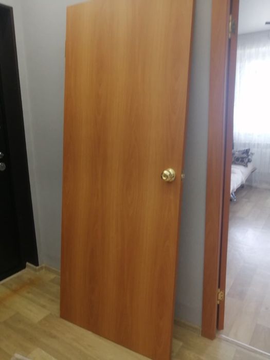 Продам двери в хорошем состоянии