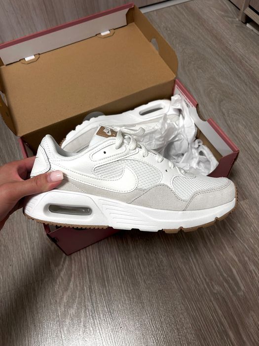 НОВИ Маратонки Nike Air, Бял цвят