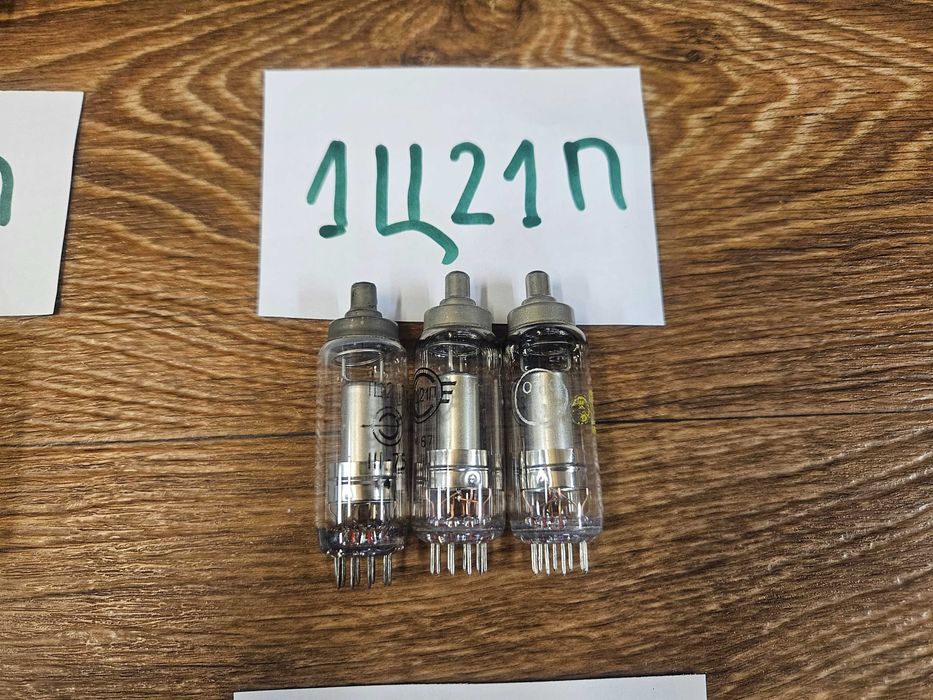 Колекция Радиолампи – Аудиофилски и ретро компоненти (81 модела)