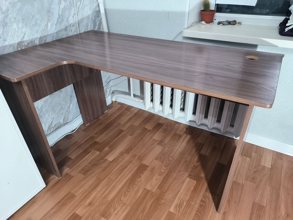 Стол офисный б/у