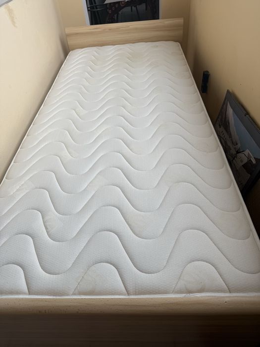 Единично легло 95/210 с матрак 90/200