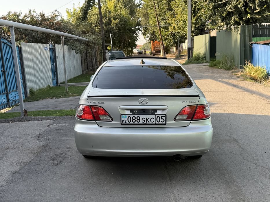 Продам Lexus Es 300