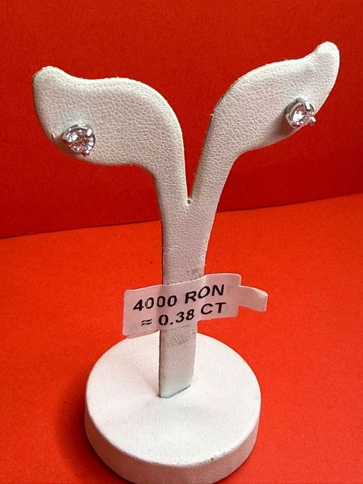 Cercei cu pietre prețioase din aur de 14K Amanet BKG