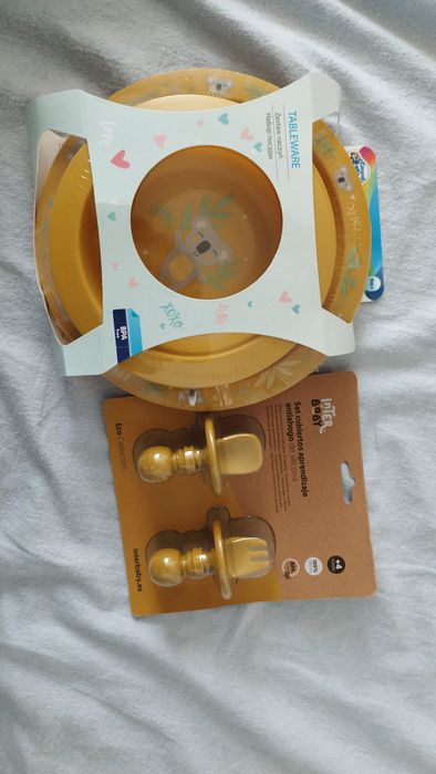 Комплект за хранене