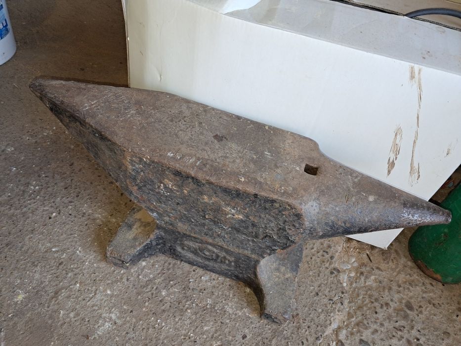 Ковашка наковалня.