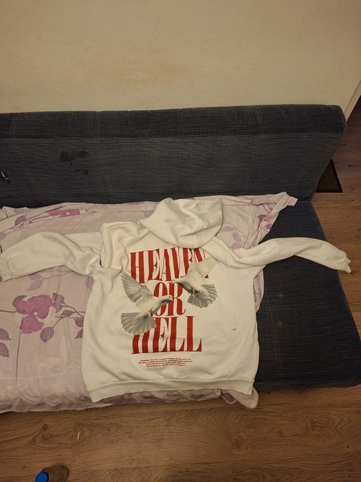 Hanorac cu model pe spare