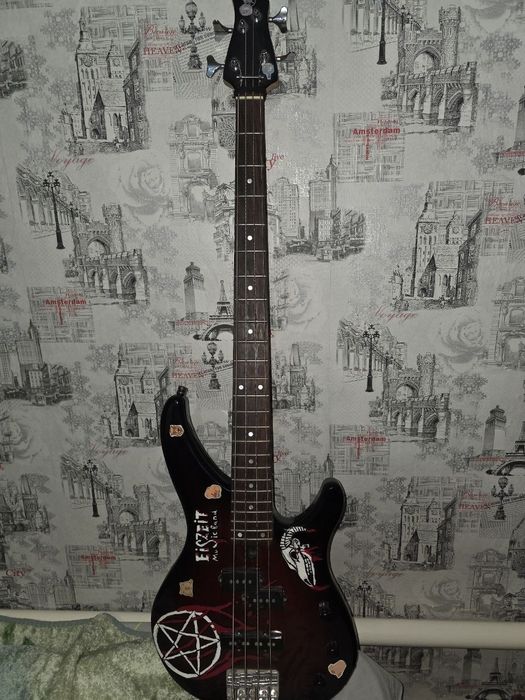 Бас-гитара Yamaha Trbx