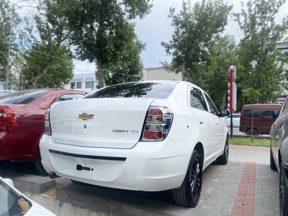 Chevrolet Cobalt 2026 — 3