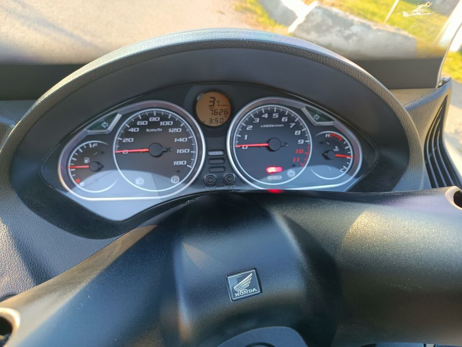 Honda silver wing/sw-t 400/swt400/7500km/moto/maxiscuter nou