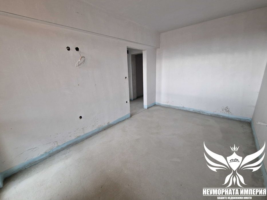 Продавам нов тристаен 91кв. ет. 3 в гр.Асеновград, кв.Стадиона