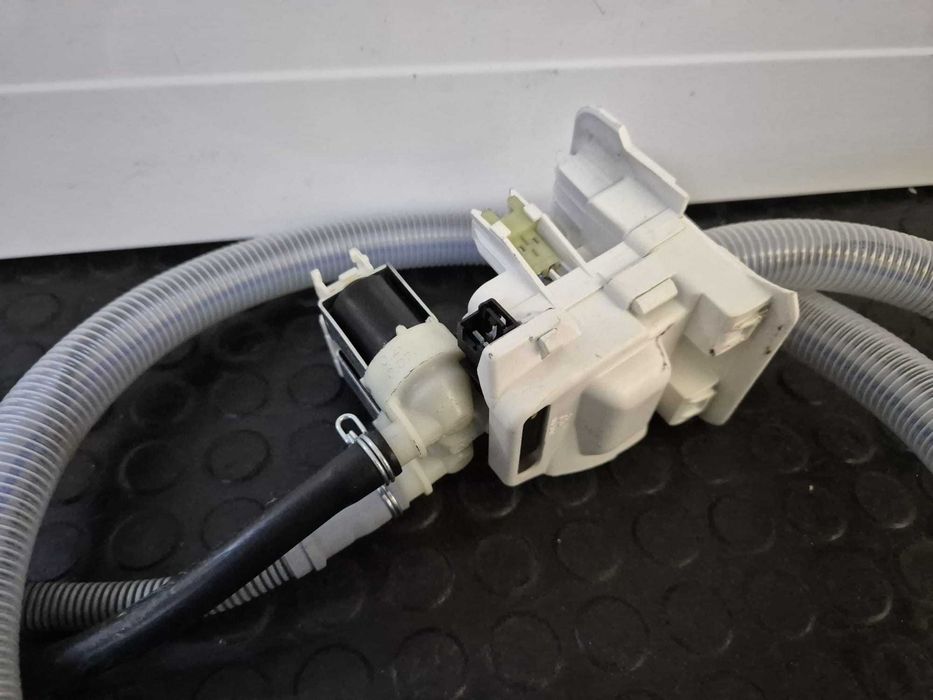 Furtun alimentare Aquastop 2 m cu electrovalva admisie masina de spalat rufe Bosch WAY32890 cod 00702474 / C44
