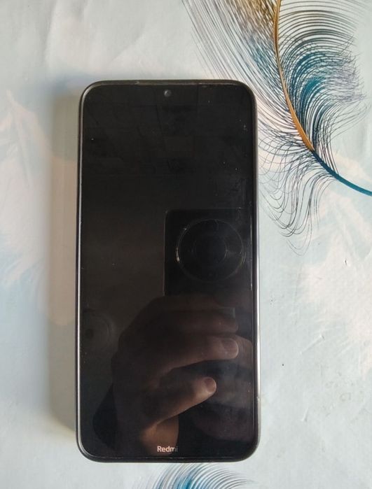 Redmi note 8. 4/64