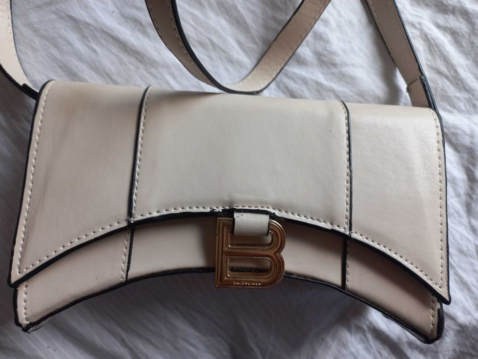 Чанти и шал кашмир с ръкавици