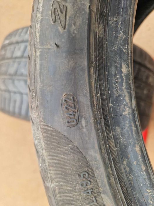 2 Pirelli R18 265/35 Летни гуми  DOT0422