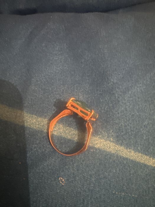 Продам перстин 8 грамм