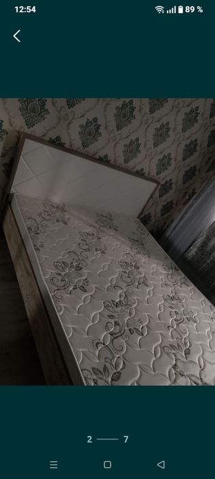 кровать в отличном состоянии,размер 160-200